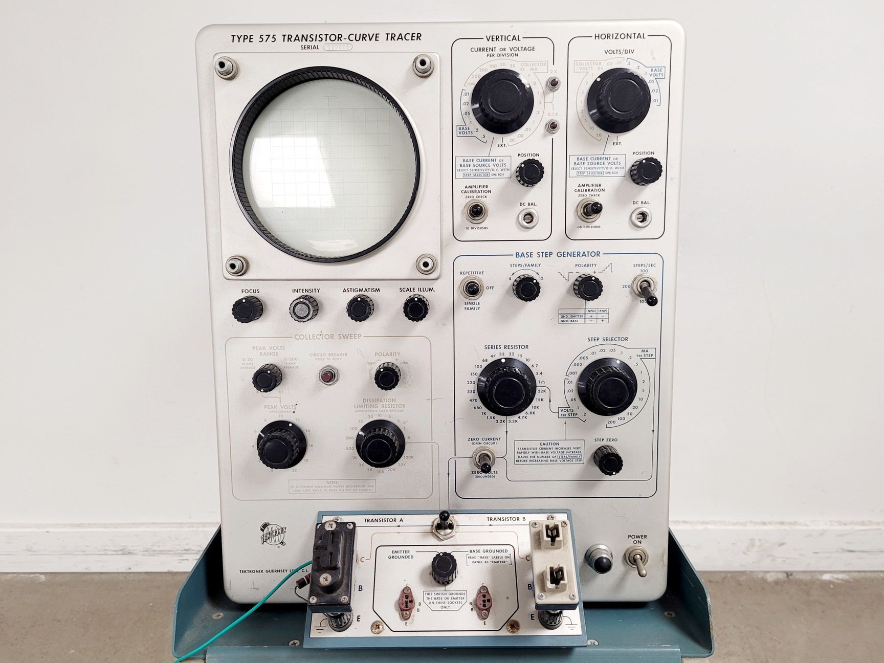 Image of Tektronix Type 575 Transistor Curve Tracer
