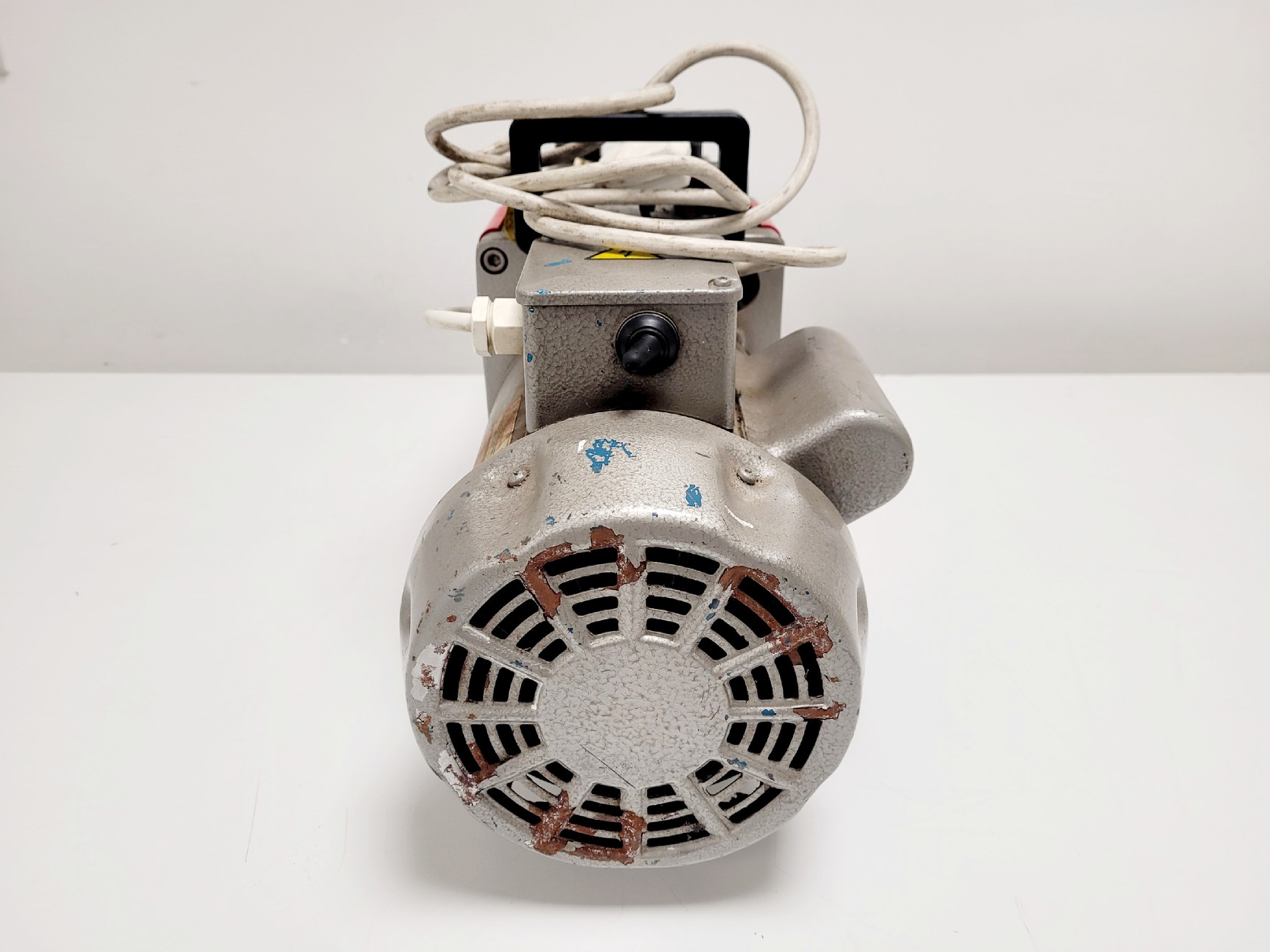 Image of Edwards 18 Rotary Vane Vacuum Pump E2M18 
