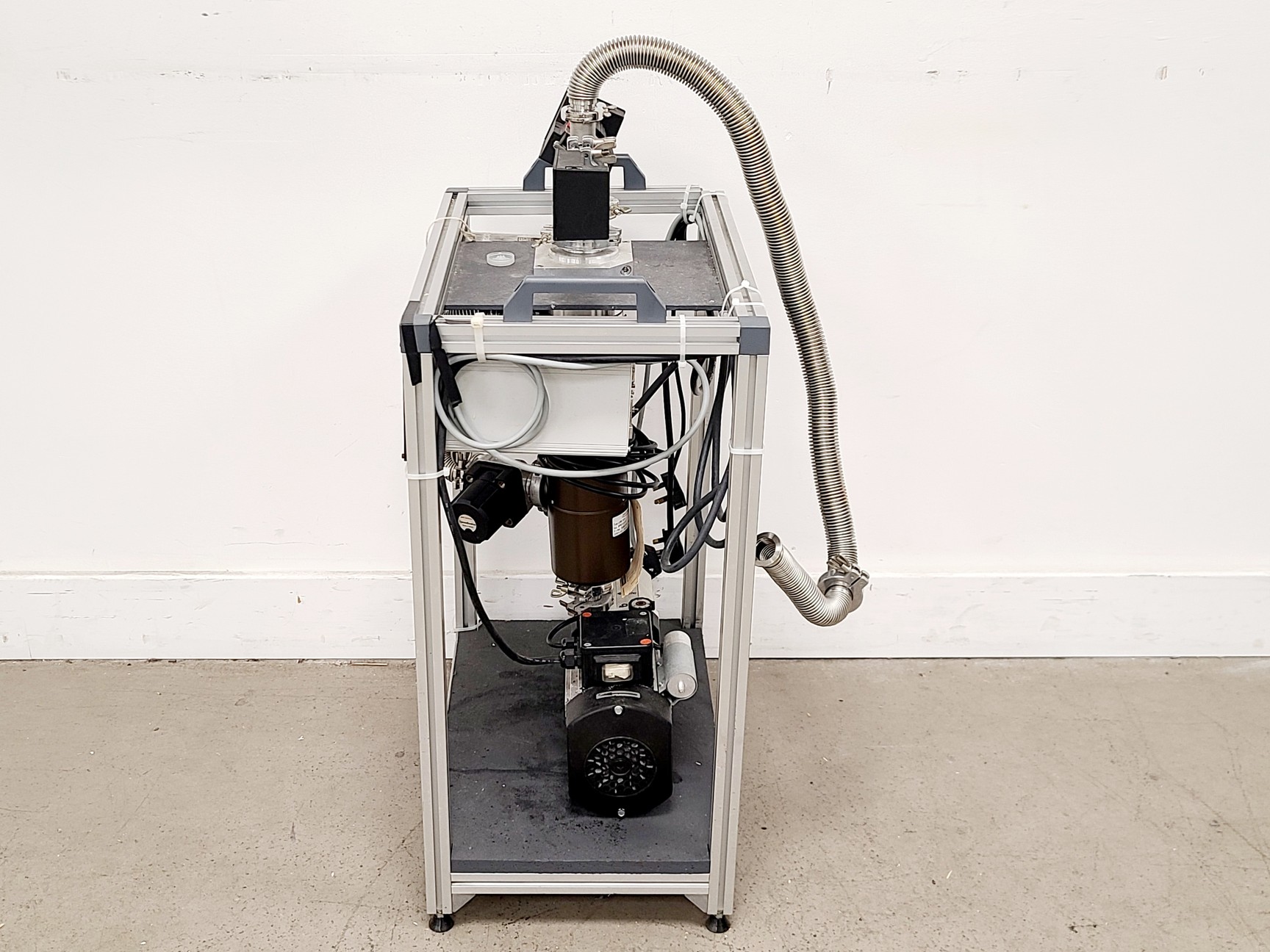 Image of Leybold Turbotronik NT 10/Combivac IT23/Trivac D2.5E Vacuum Pump System