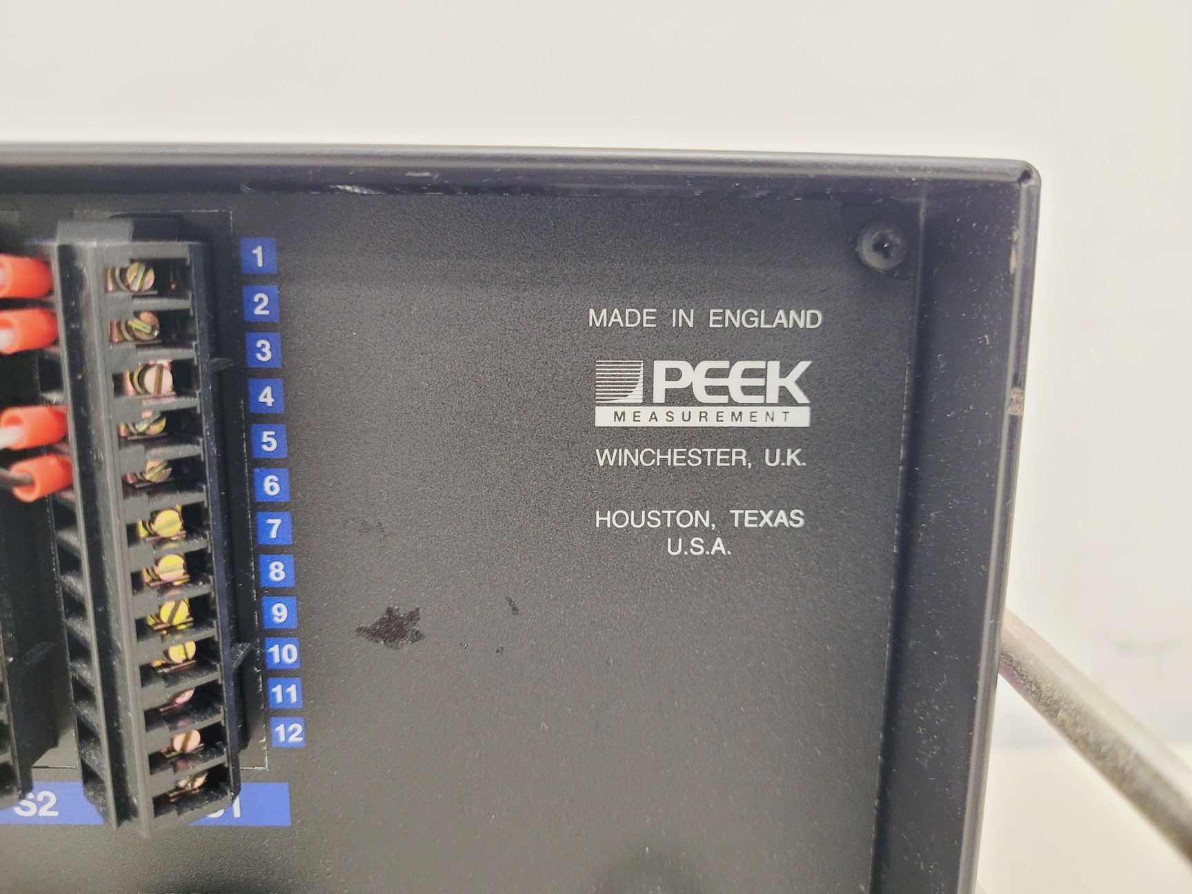 Image of Peek Measurement Model 4400 Alarm Monitor with Server Rack