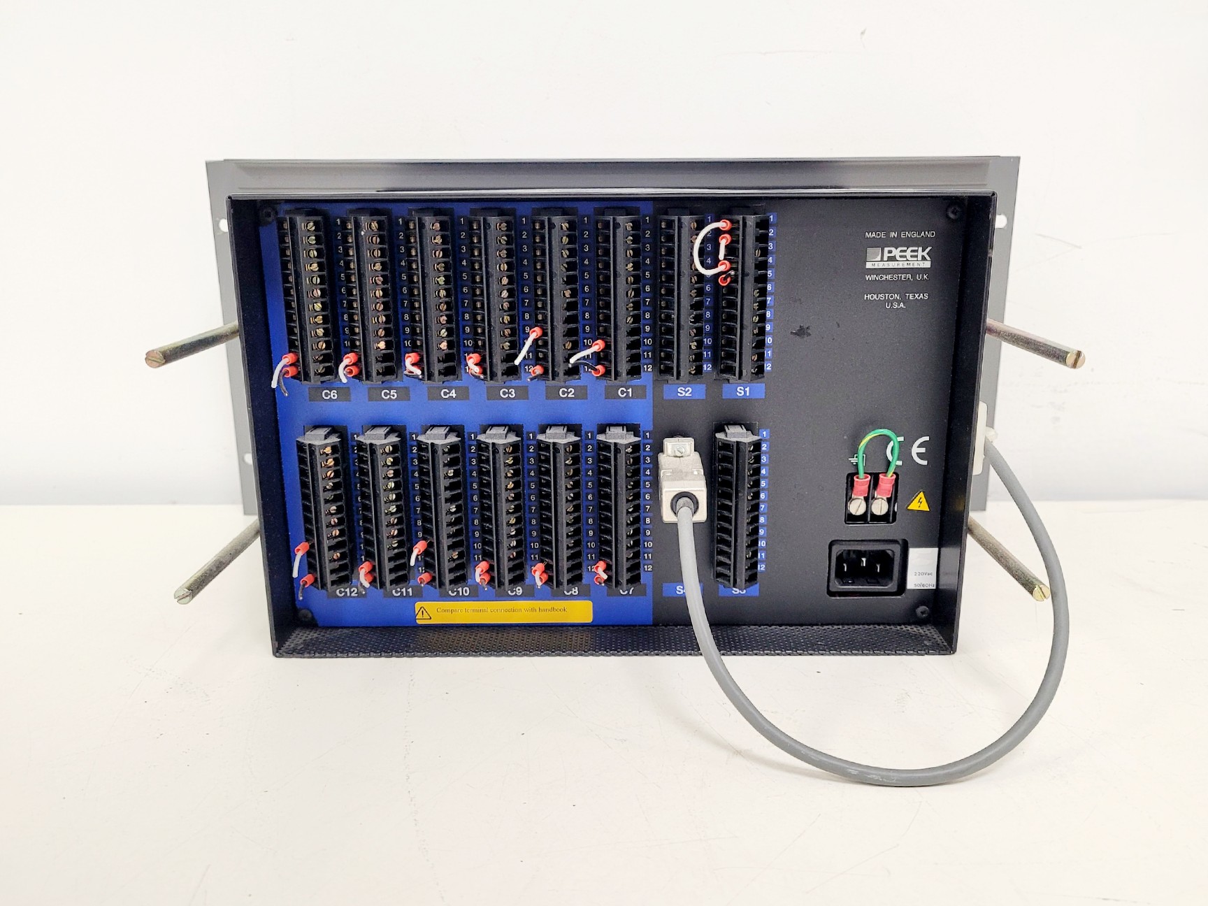 Image of Peek Measurement Model 4400 Alarm Monitor with Server Rack