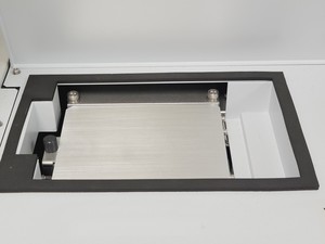 Thumbnail image of Shimadzu LCMS-2010 EV Liquid Chromatograph Mass Spectrometer System