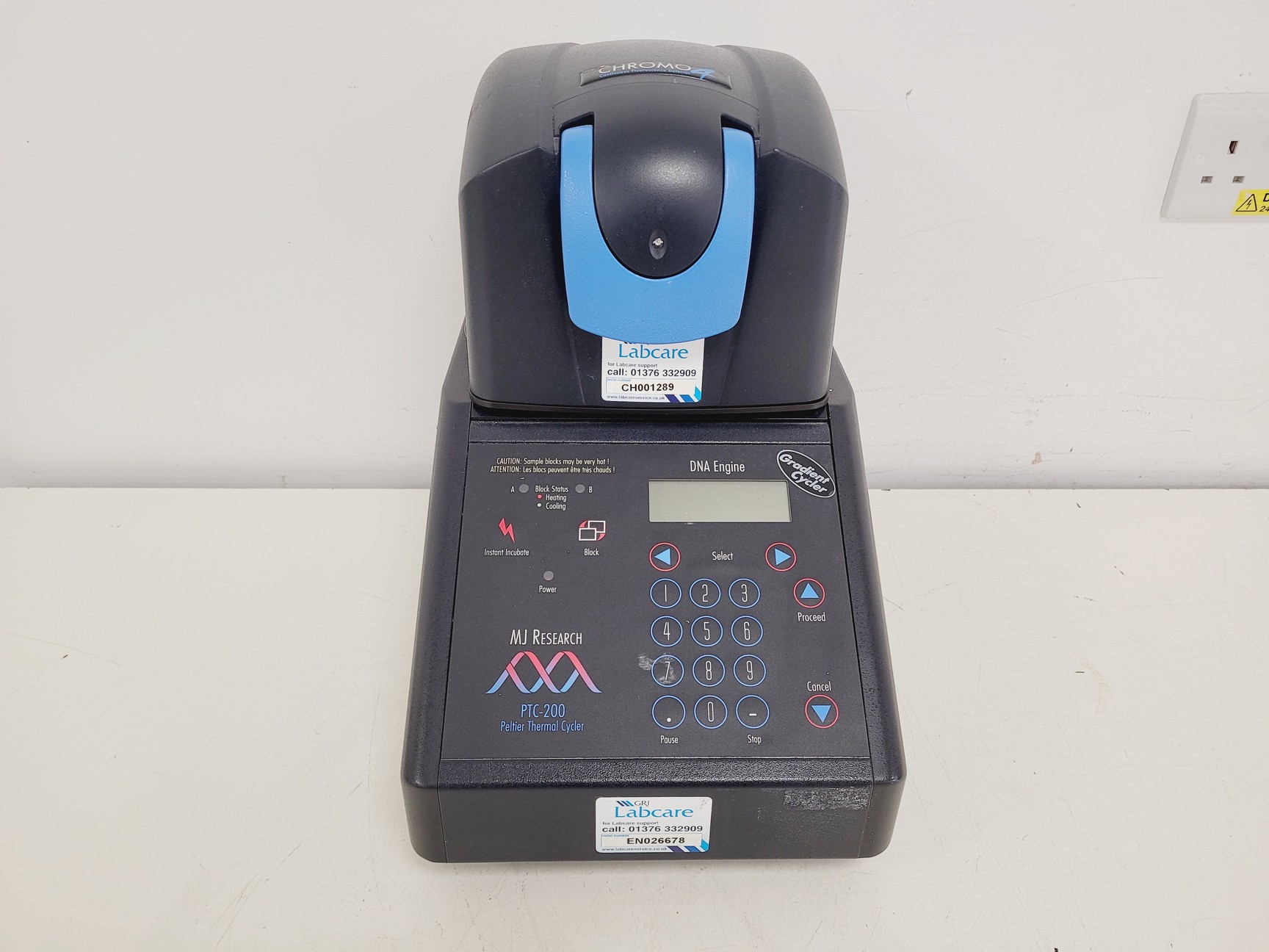 Image of MJ Research PTC-200 Peltier Thermal Cycler
