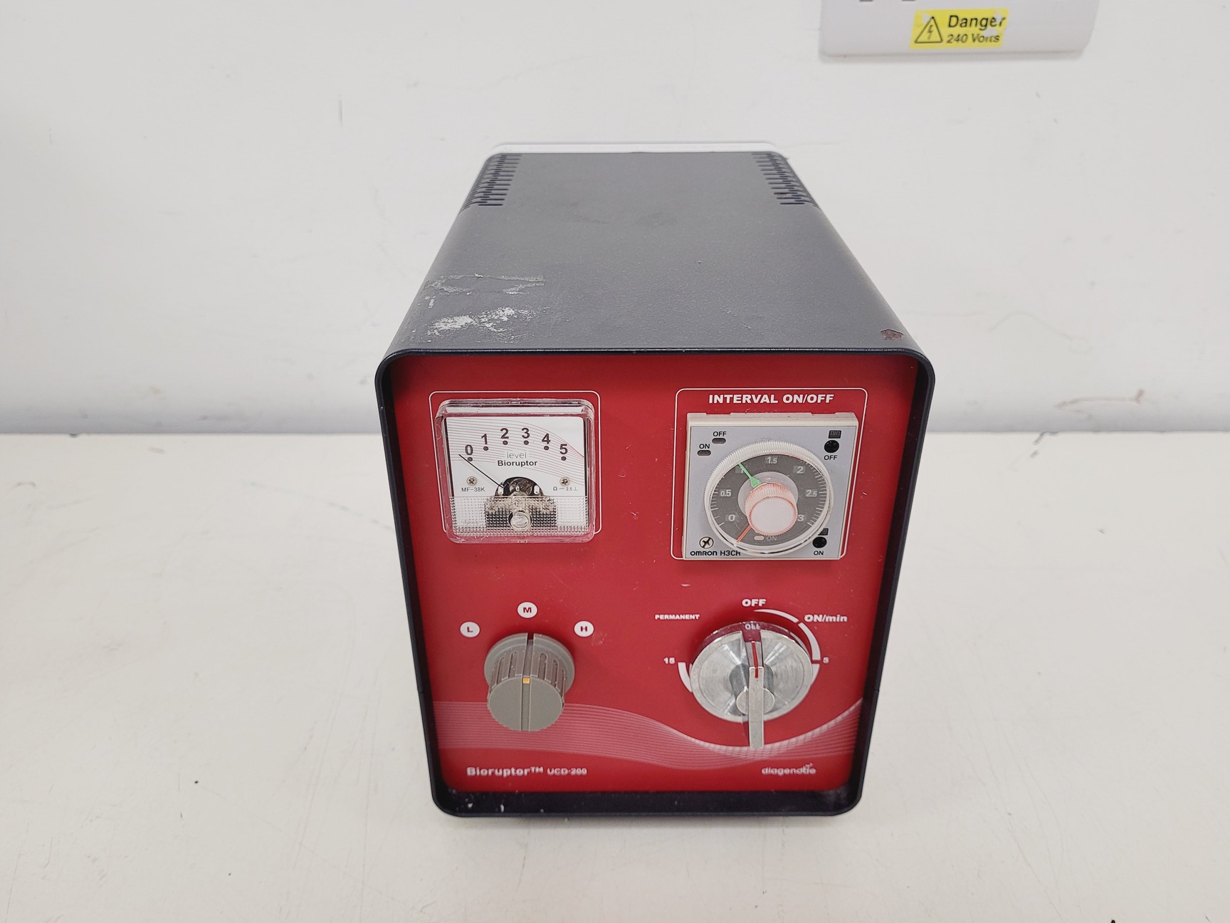 Image of Diagenode Bioruptor UCD-200TM-EX Sonication System