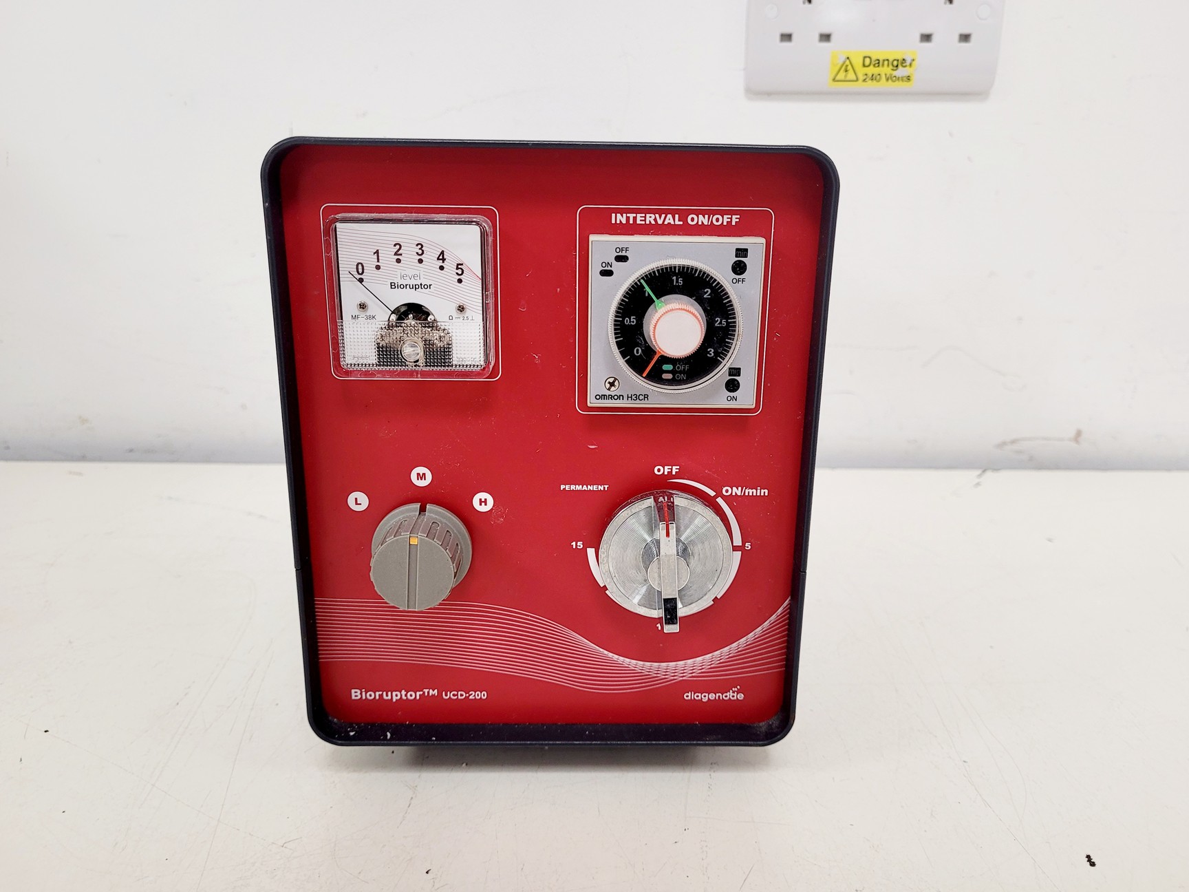 Image of Diagenode Bioruptor UCD-200TM-EX Sonication System
