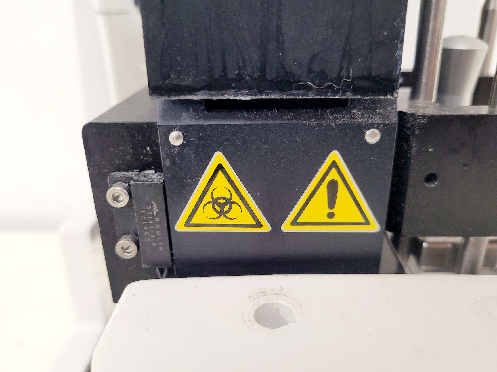 Image of Thermo Scientific CTM 6 Microm Coverslipper Lab