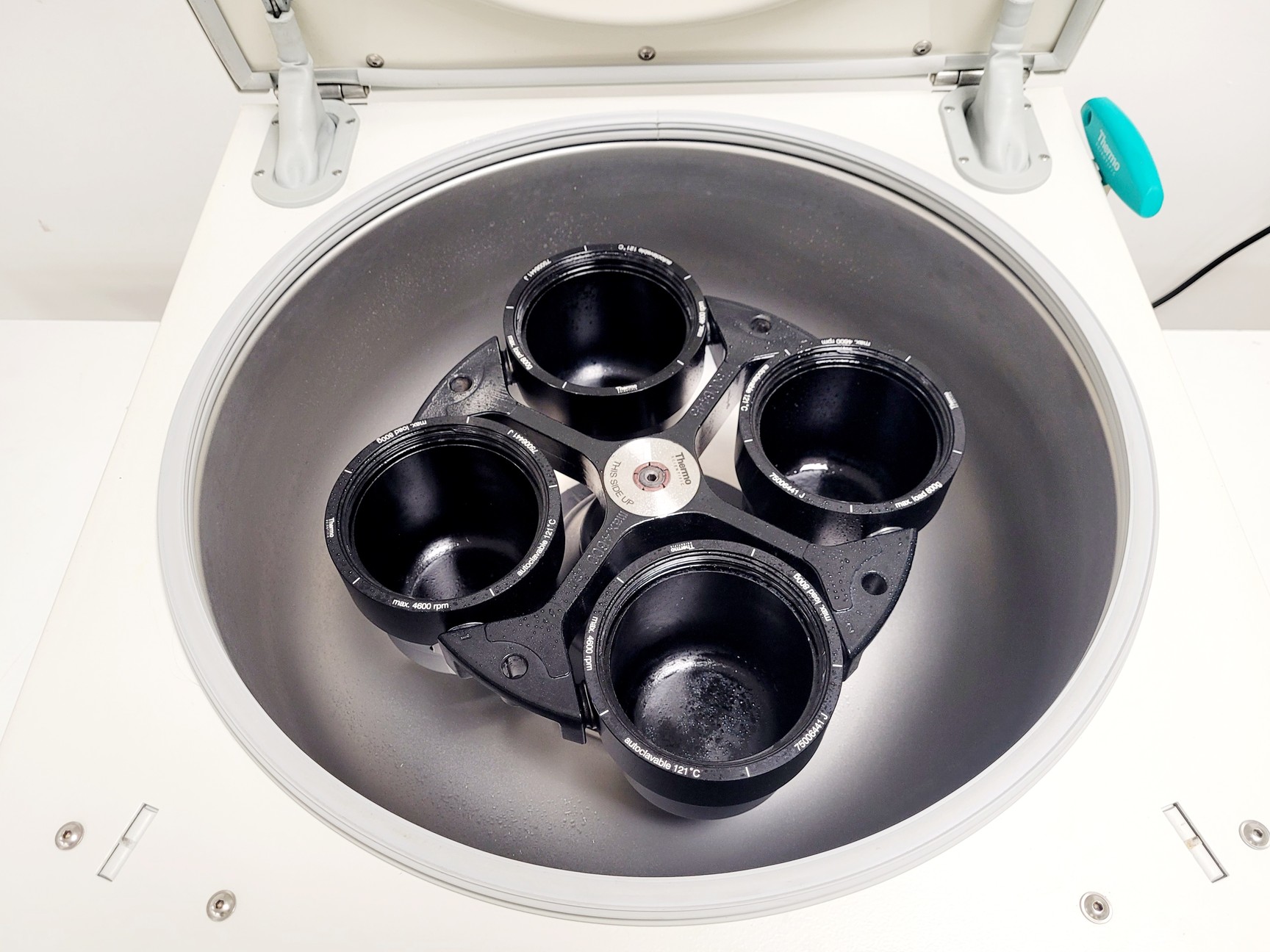Image of Thermo Scientific Sorvall Legend T+ Benchtop Centrifuge