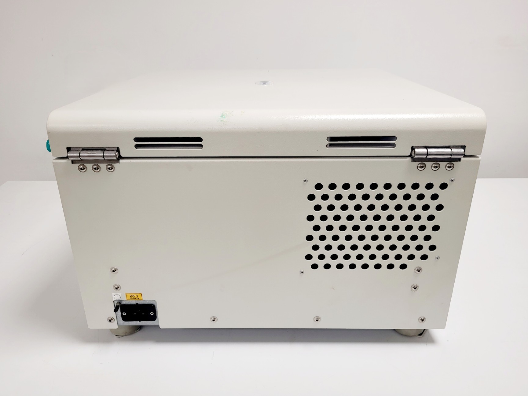 Image of Thermo Scientific Sorvall Legend T+ Benchtop Centrifuge