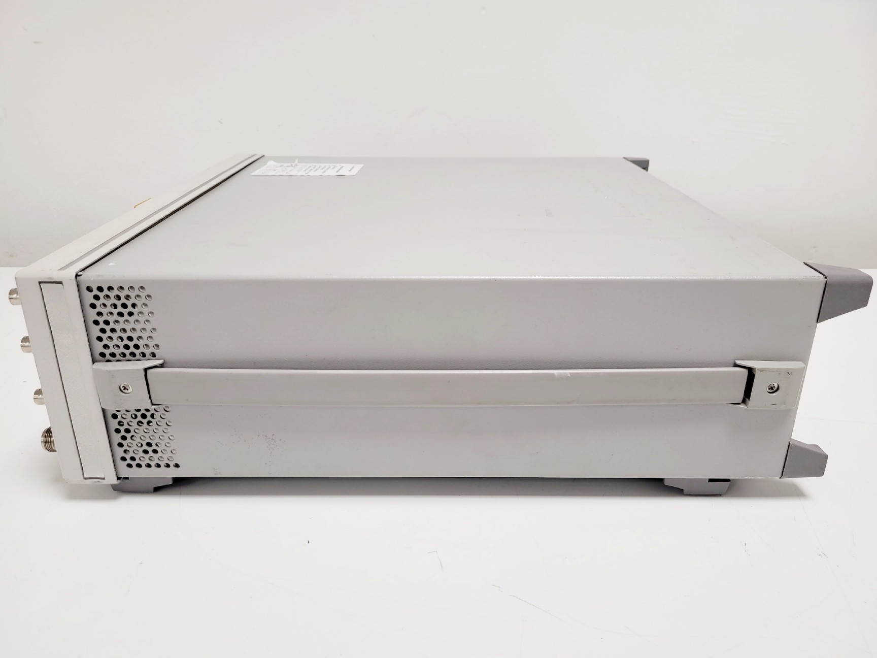 Image of Agilent E4437B ESG-AP Series Signal Generator