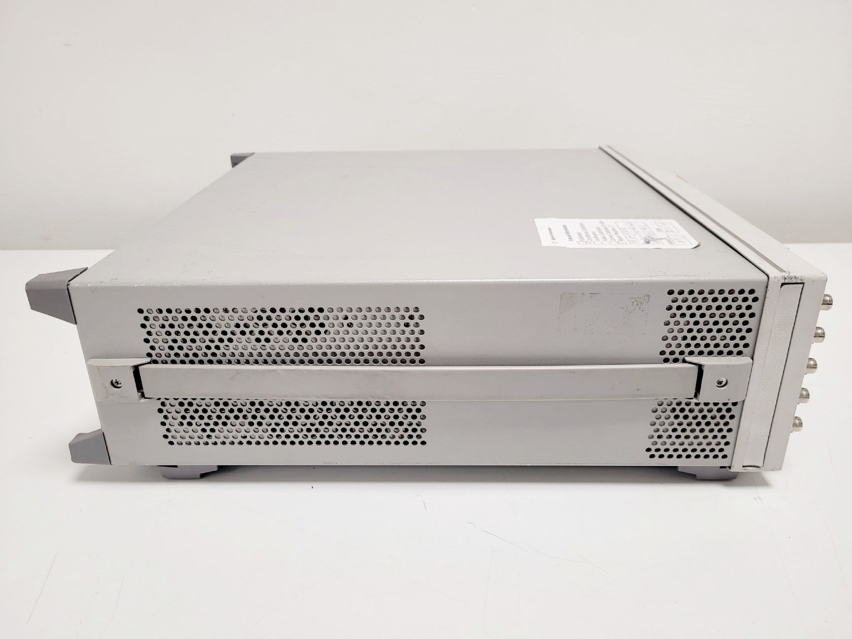 Image of Agilent E4437B ESG-AP Series Signal Generator