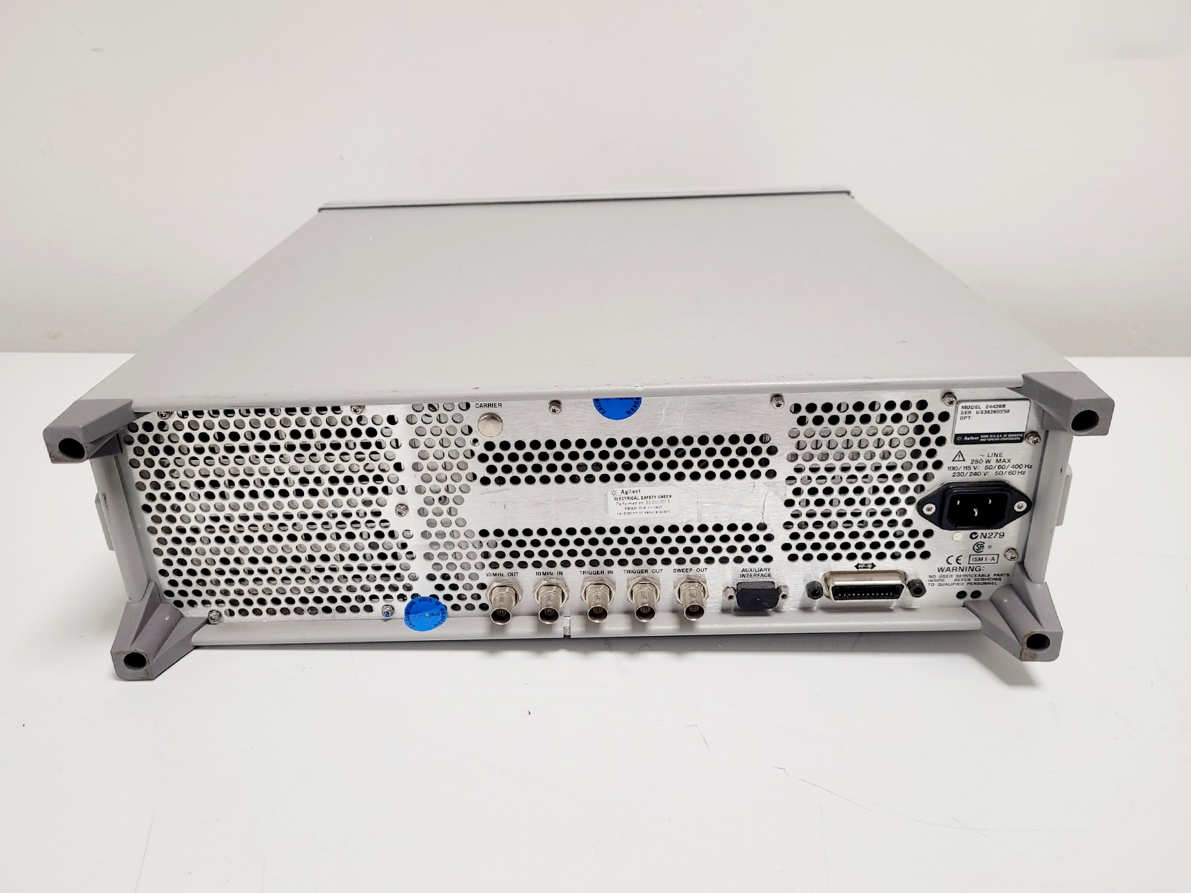 Image of Agilent E4426B ESG-AP Series Signal Generator