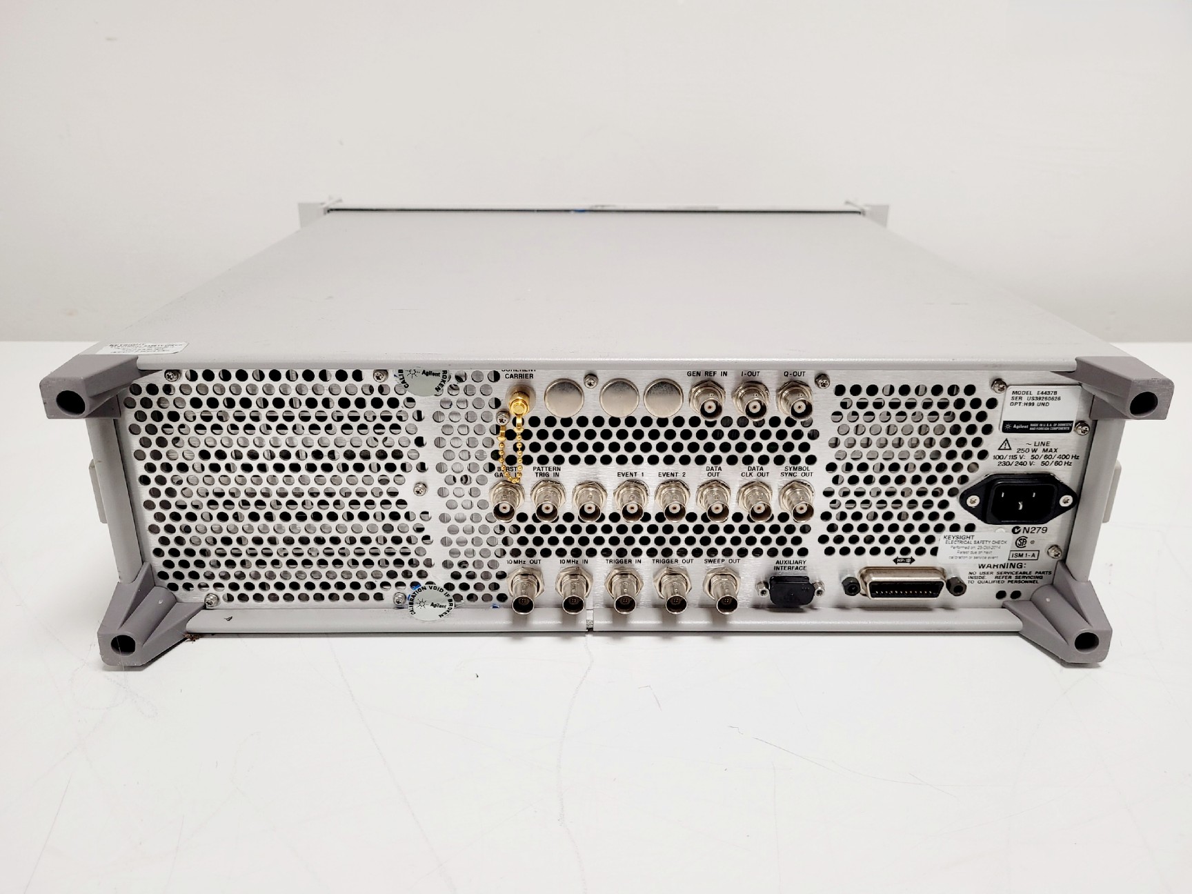 Image of Agilent E4437B ESG-AP Series Signal Generator