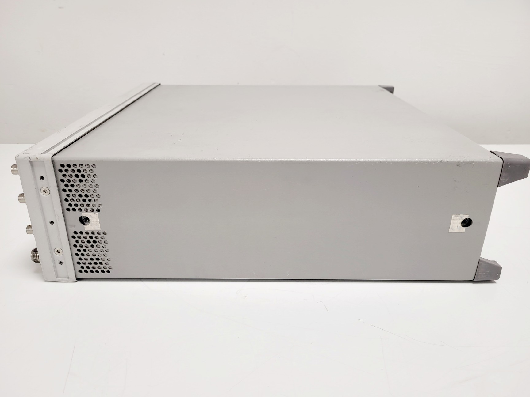 Image of Hewlett Packard E4426B ESG-AP Series Signal Generator