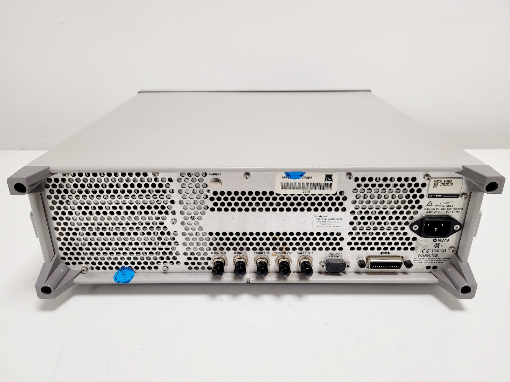 Image of Hewlett Packard E4426B ESG-AP Series Signal Generator