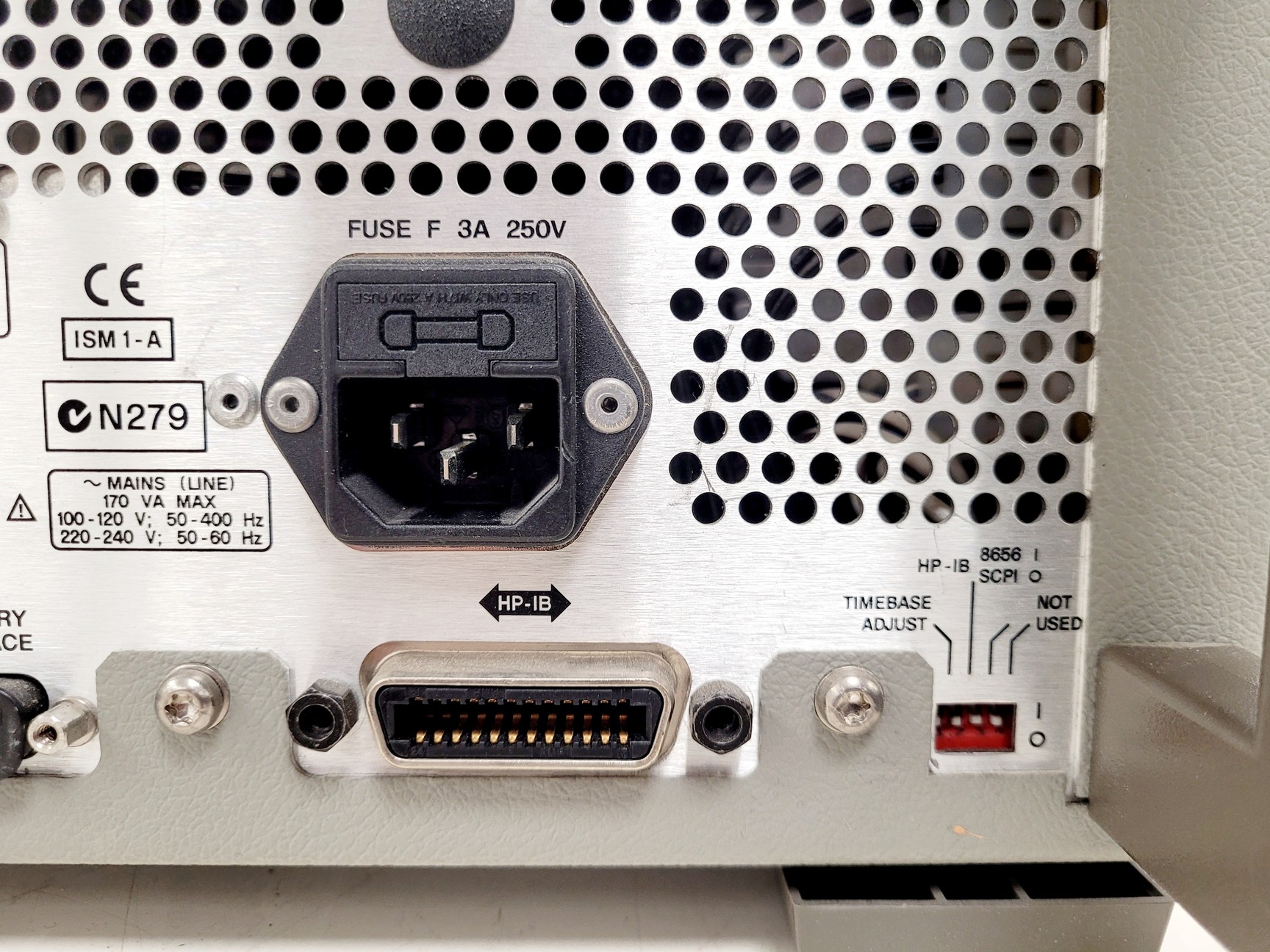 Image of Agilent 8648D Signal Generator
