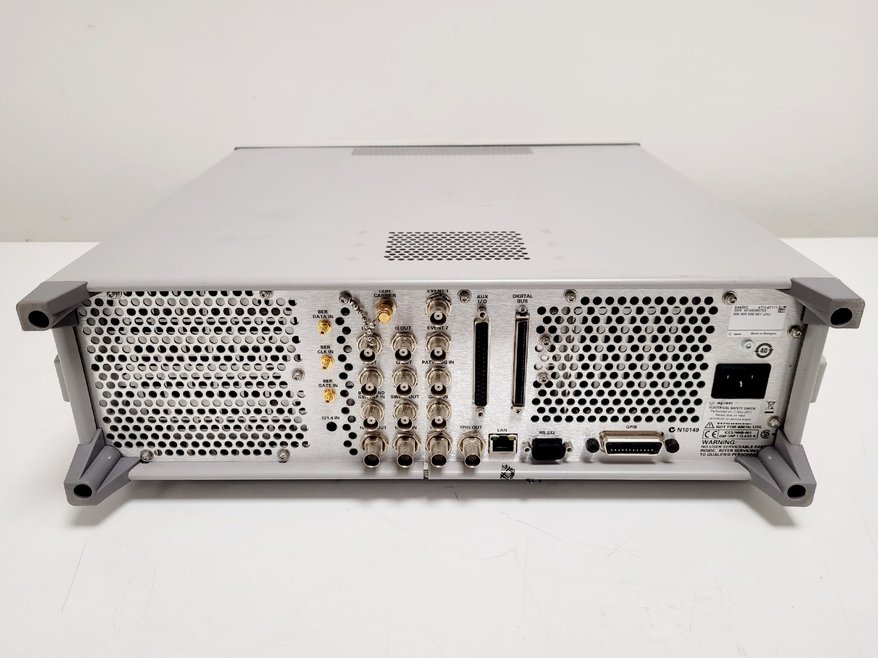 Image of Agilent E4438C ESG Vector Signal Generator