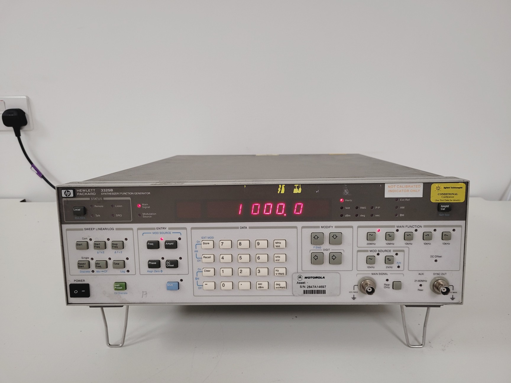 Image of Hewlett Packard 3325B Synthesizer/Function Generator