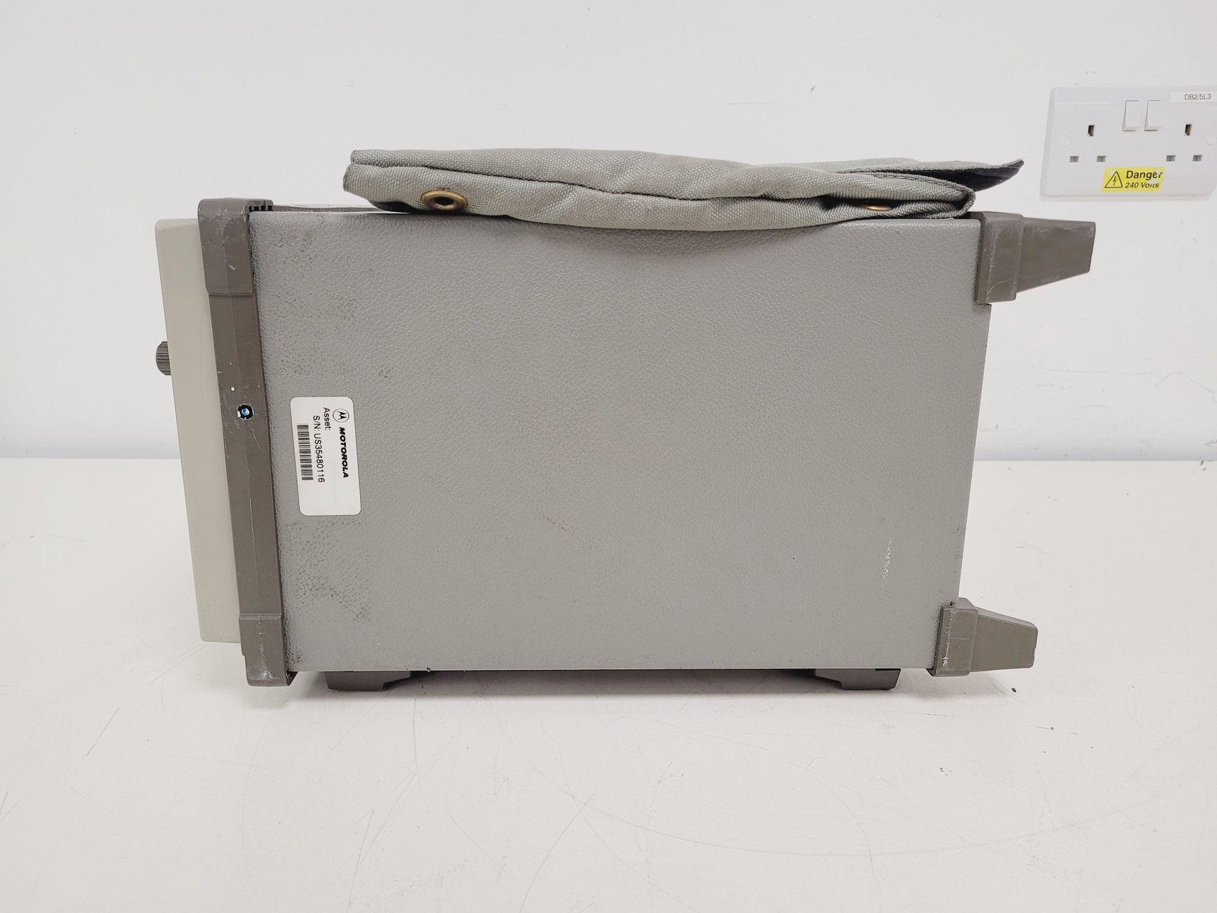 Image of Hewlett Packard 54520A Oscilloscope