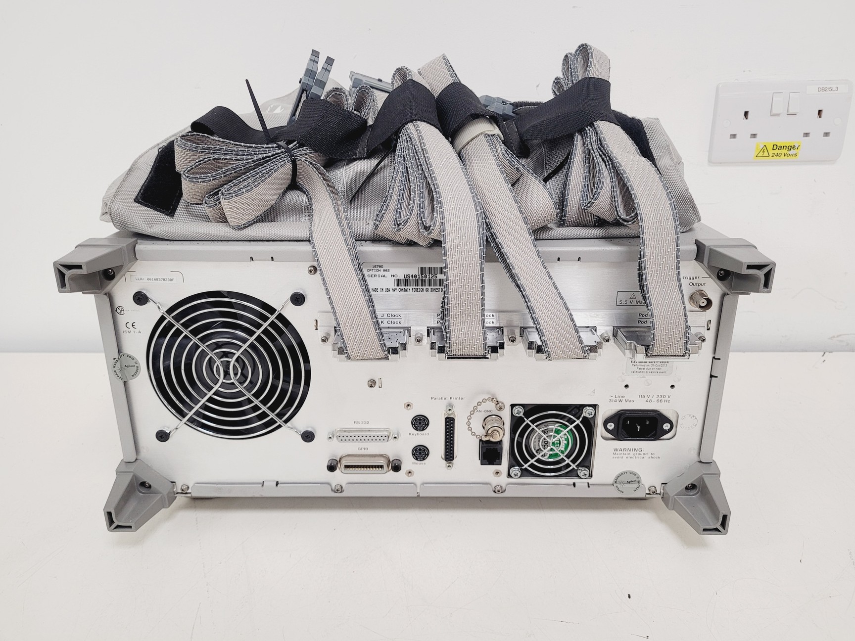 Image of Agilent 1670G Logic Analyzer w/ Accessories