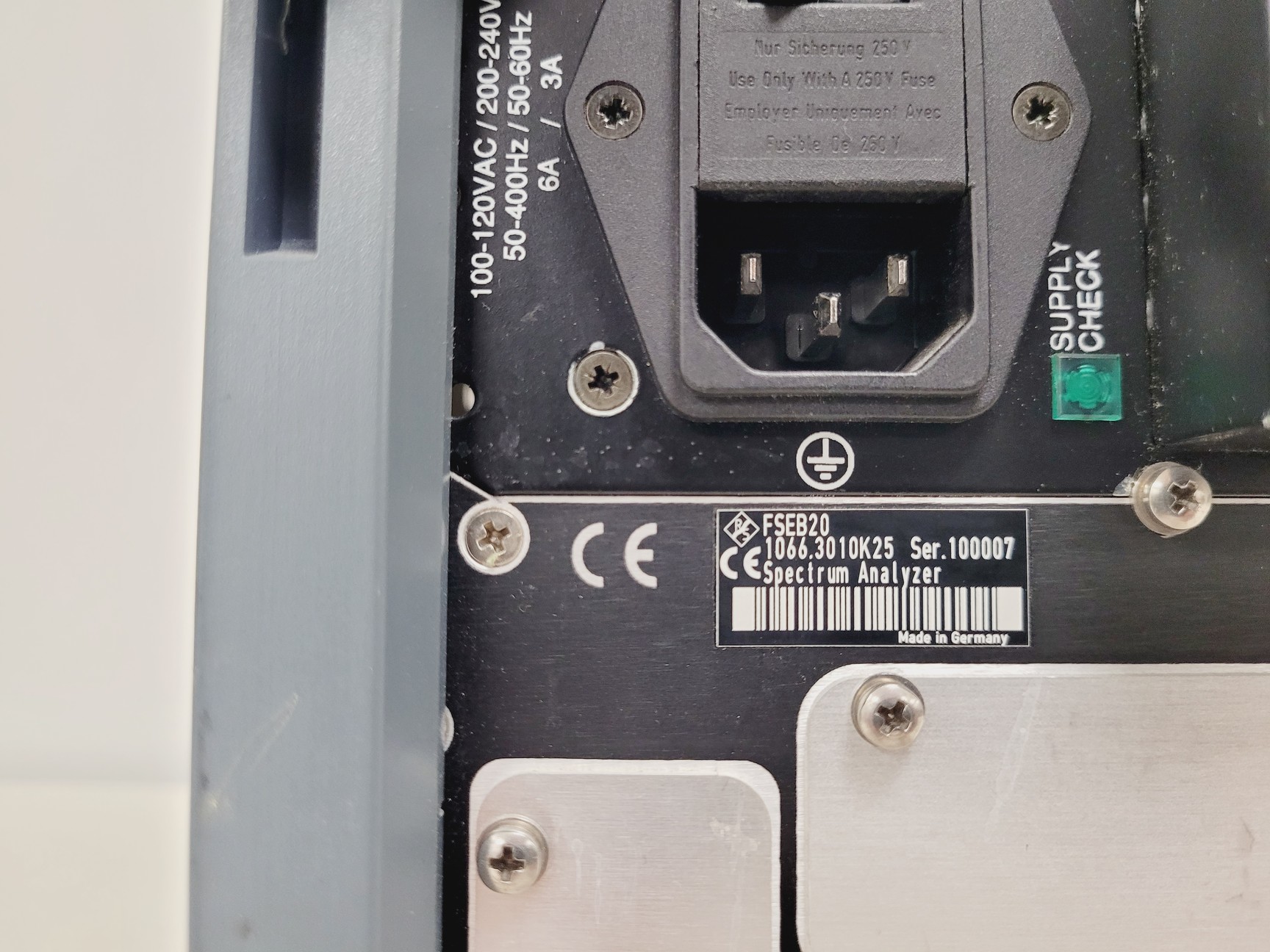 Image of Rohde & Schwarz Spectrum Analyzer 9kHz 7GHz FSEB 20