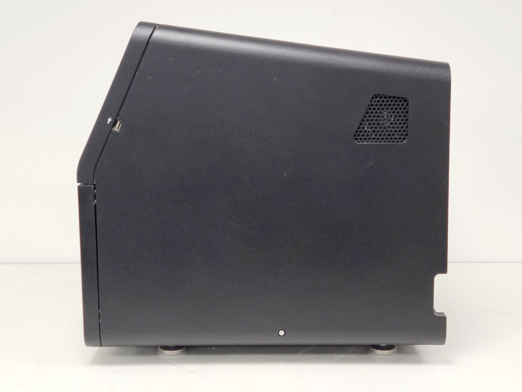 Image of Illumina MiSeq DNA Sequencer