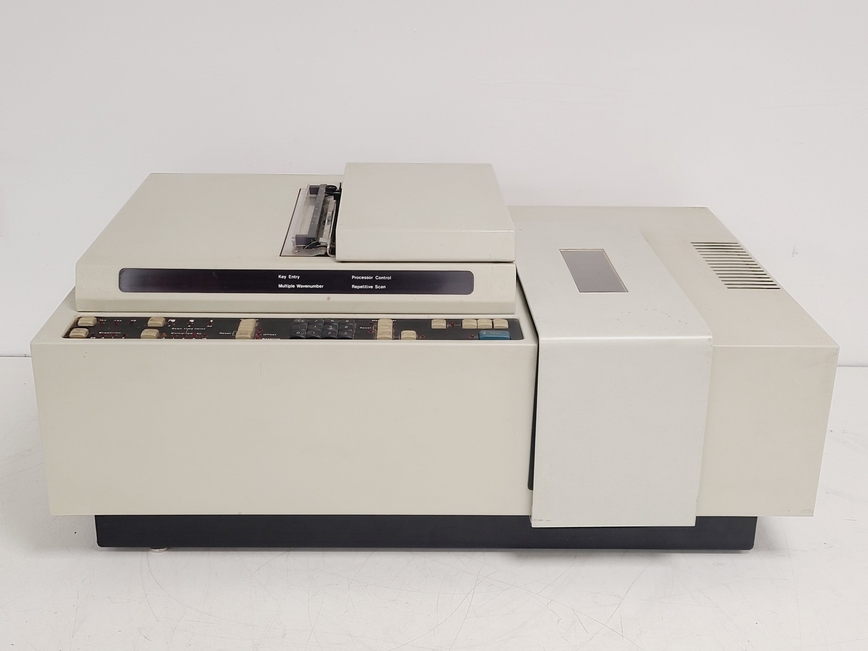 Image of Perkin Elmer Model 684 Infrared Spectrometer