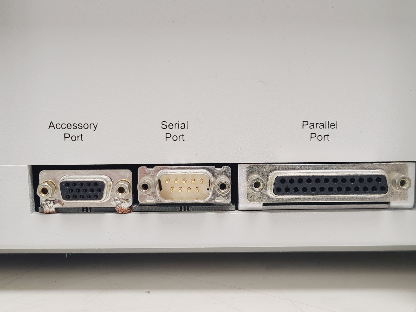 Image of Perkin Elmer Lambda 20 UV-Vis Spectrometer