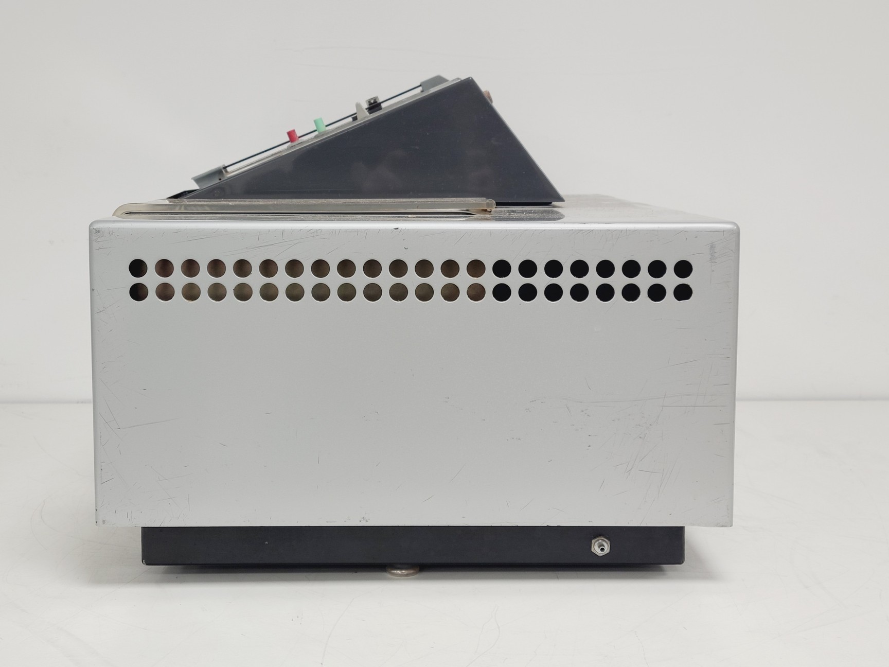Image of Perkin Elmer Model 457 Grating Infrared Spectrophotometer