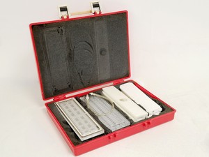 Thumbnail image of Scheilcher & Schuell SRC 072/0 Micro-Sample Filtration Manifold