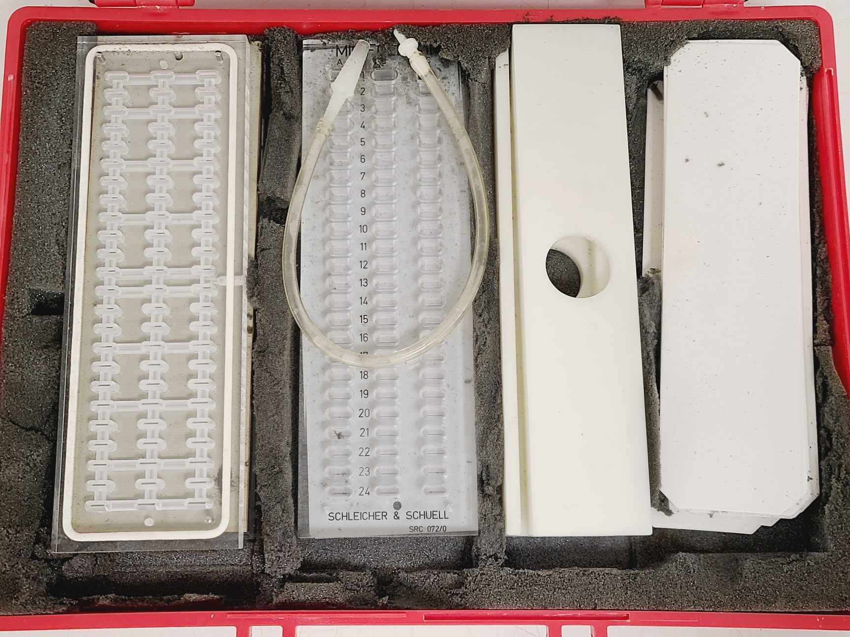 Image of Scheilcher & Schuell SRC 072/0 Micro-Sample Filtration Manifold