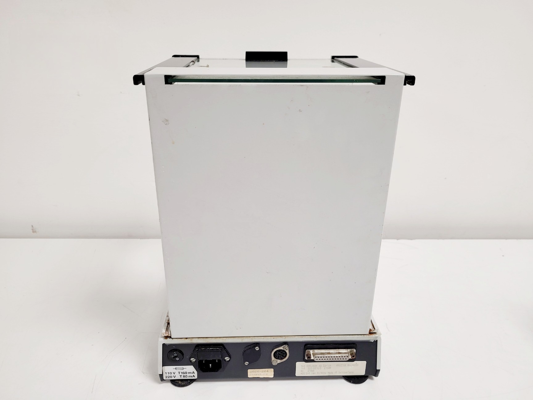 Image of Precisa 210 AM Floating Range Analytical Balance