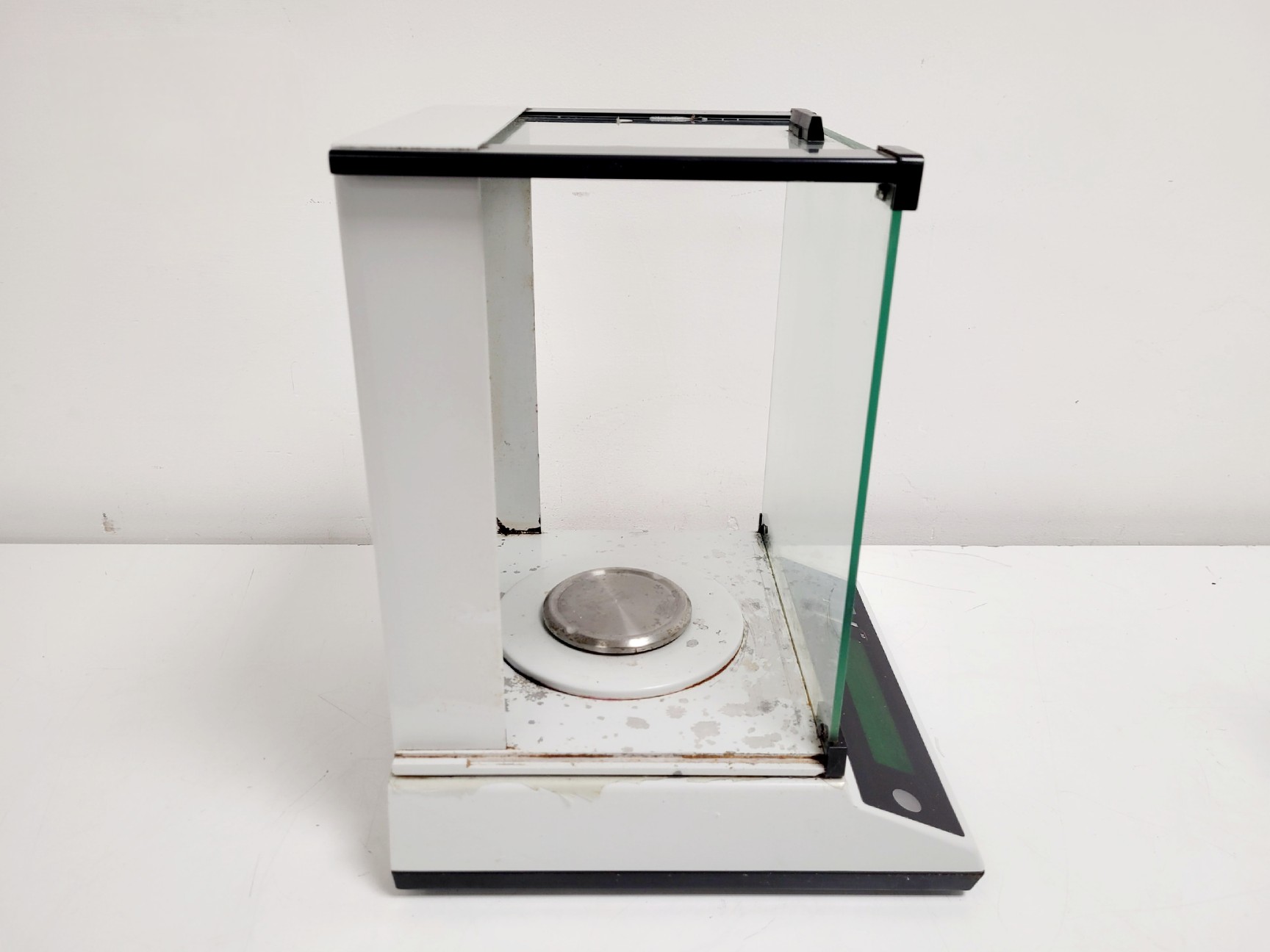 Image of Precisa 210 AM Floating Range Analytical Balance