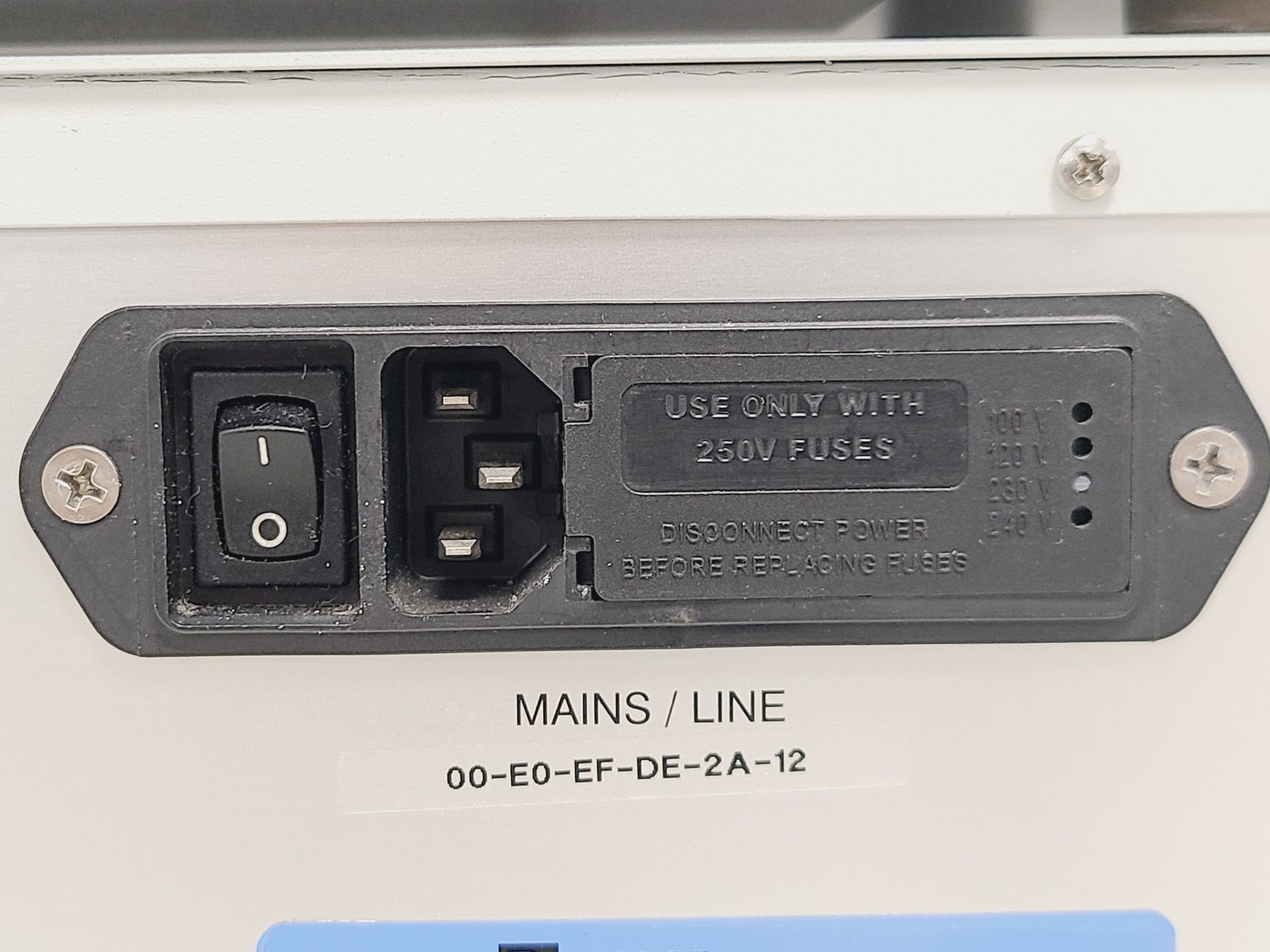 Image of Dionex UVD170U W/ P680 HPLC Pump and SOR-100 Solvent Rack Chromatography