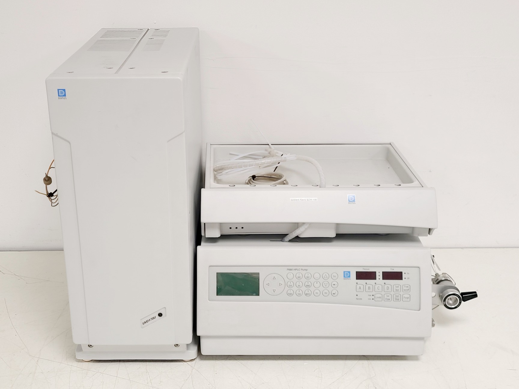 Image of Dionex UVD170U W/ P680 HPLC Pump and SOR-100 Solvent Rack Chromatography