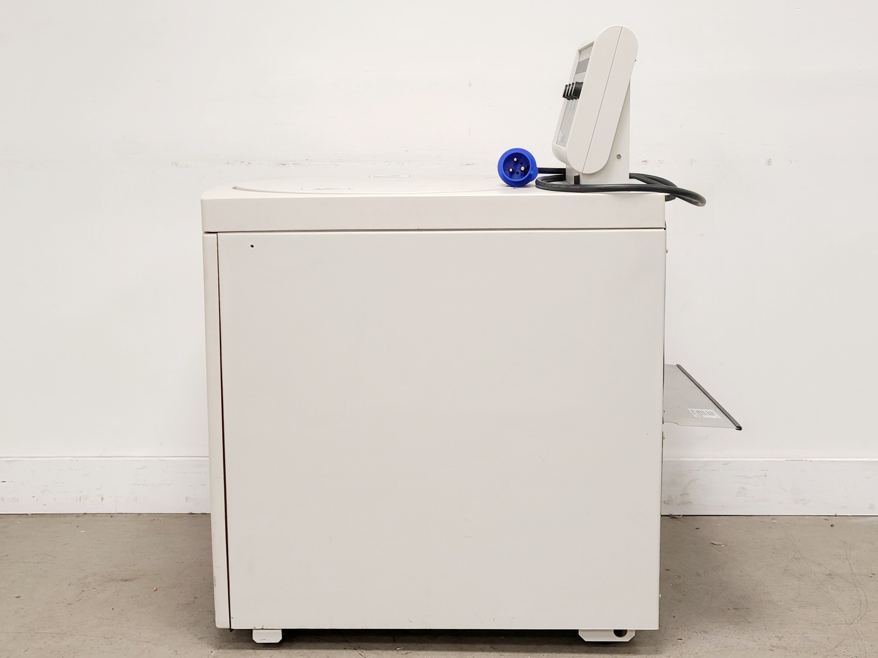 Image of Beckman Coulter Avanti J-26 XP Floor Standing Centrifuge