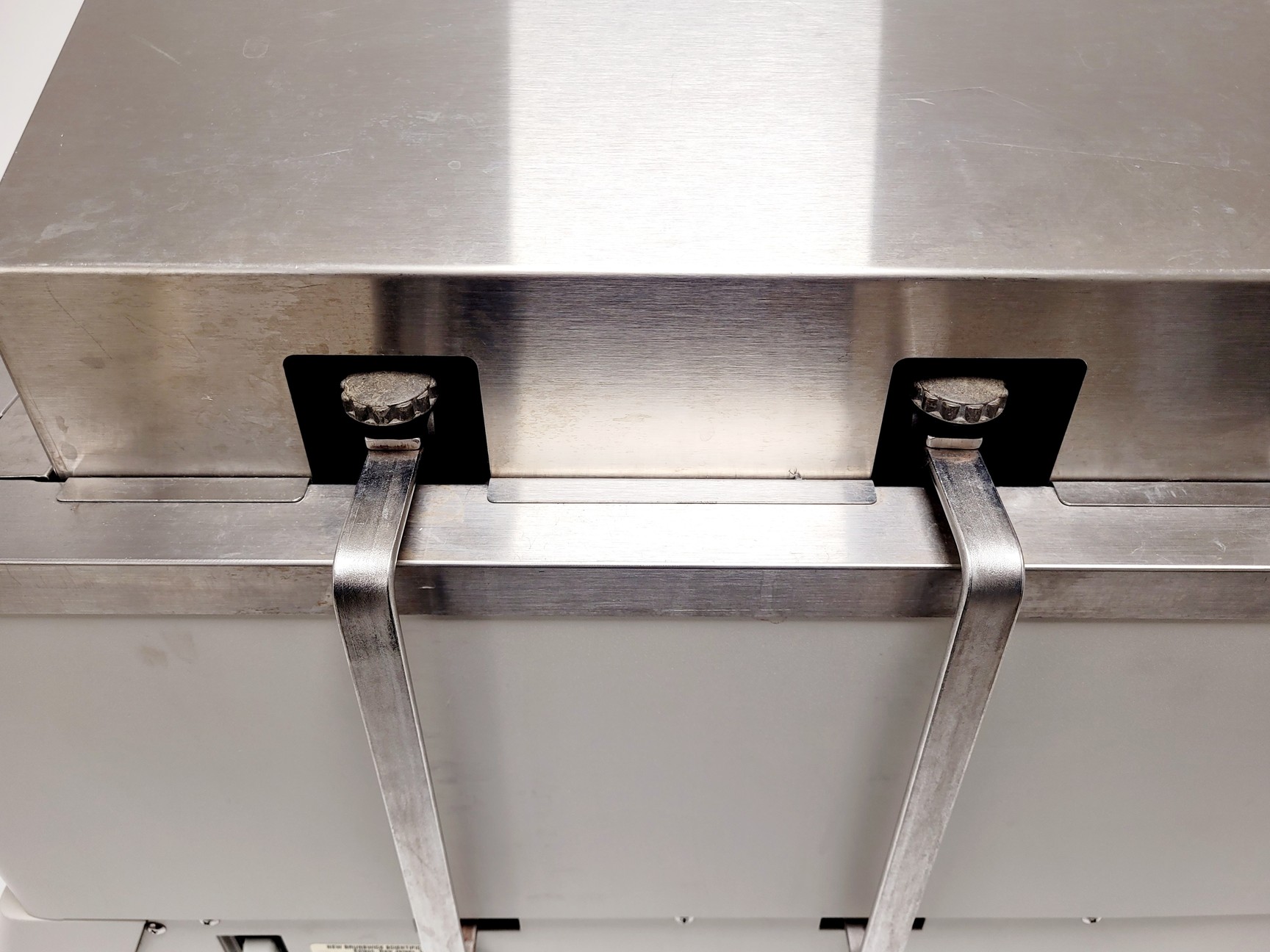 Image of New Brunswick Scientific Innova 3100 Shaking Waterbath 