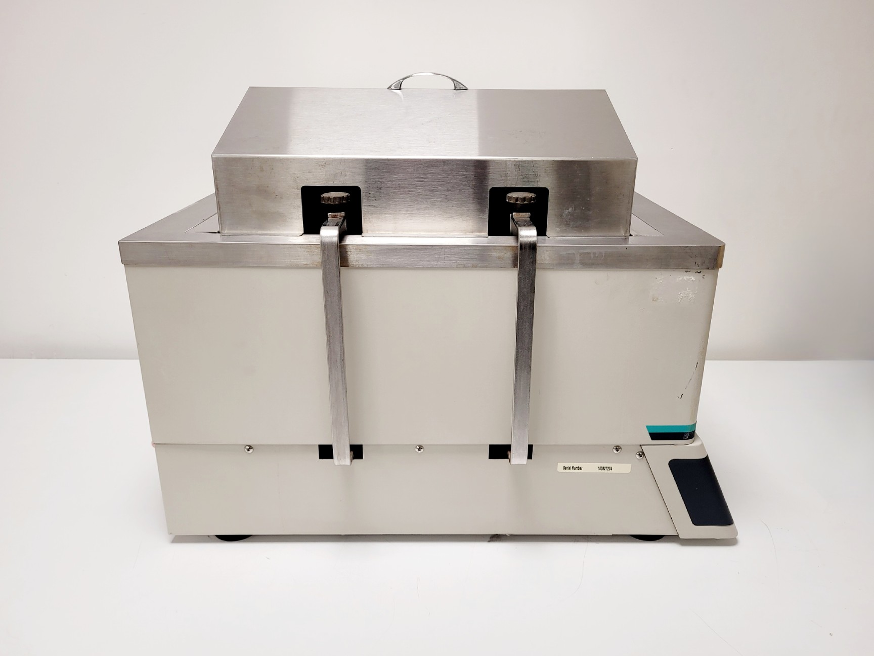 Image of New Brunswick Scientific Innova 3100 Shaking Waterbath 