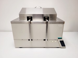 Thumbnail image of New Brunswick Scientific Innova 3100 Shaking Waterbath 