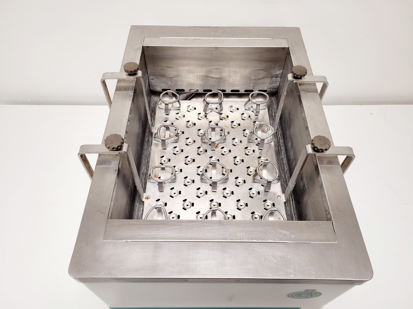 Image of New Brunswick Scientific Innova 3100 Shaking Waterbath 