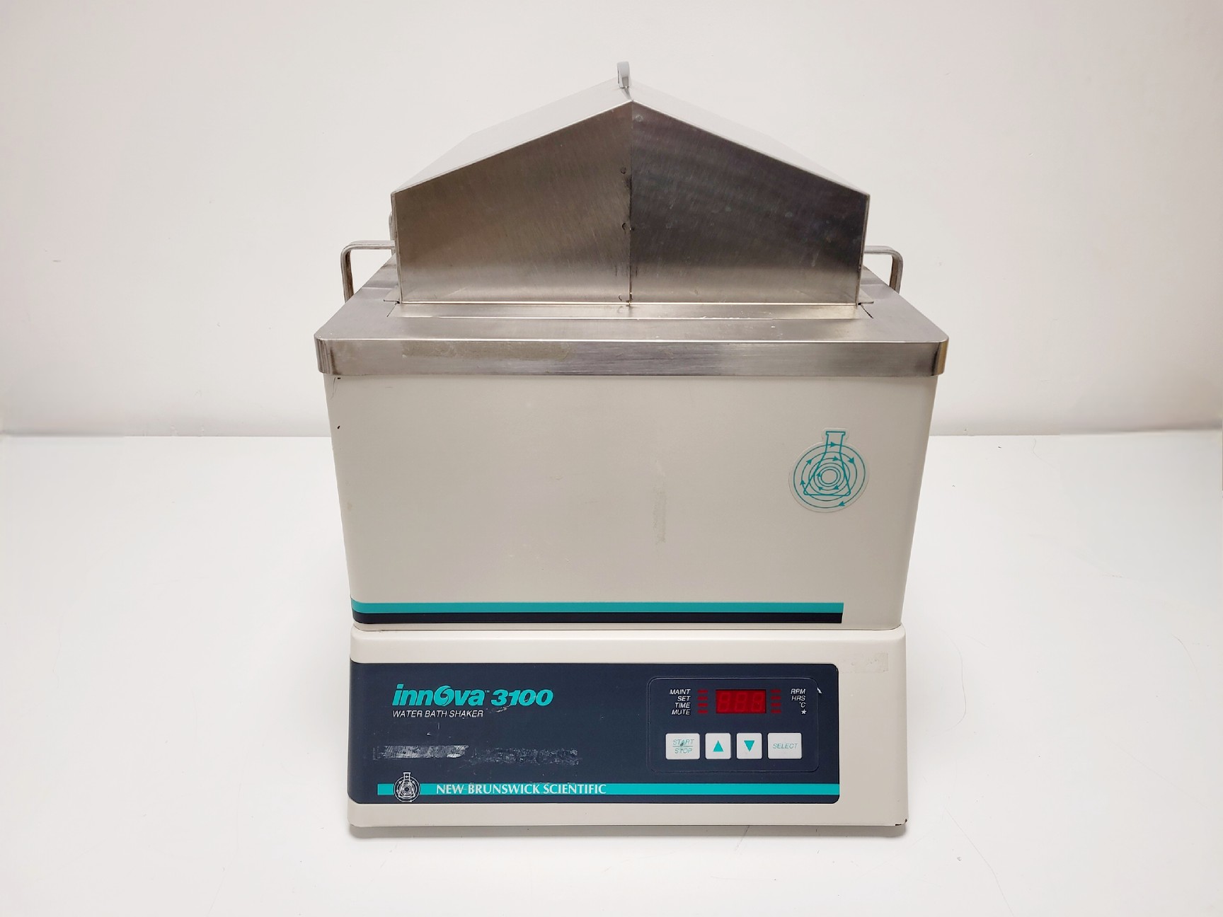 Image of New Brunswick Scientific Innova 3100 Shaking Waterbath 