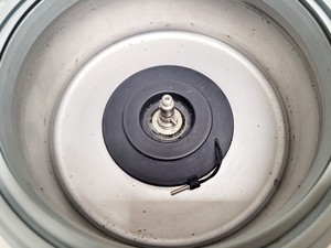 Thumbnail image of Thermo Heraeus Fresco 17 Benchtop Centrifuge Lab