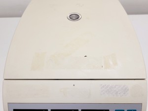 Thumbnail image of Thermo Heraeus Fresco 17 Benchtop Centrifuge Lab