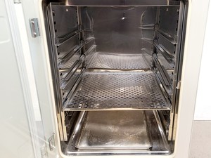 Thumbnail image of Sanyo MCO-17AIC CO2 Incubator