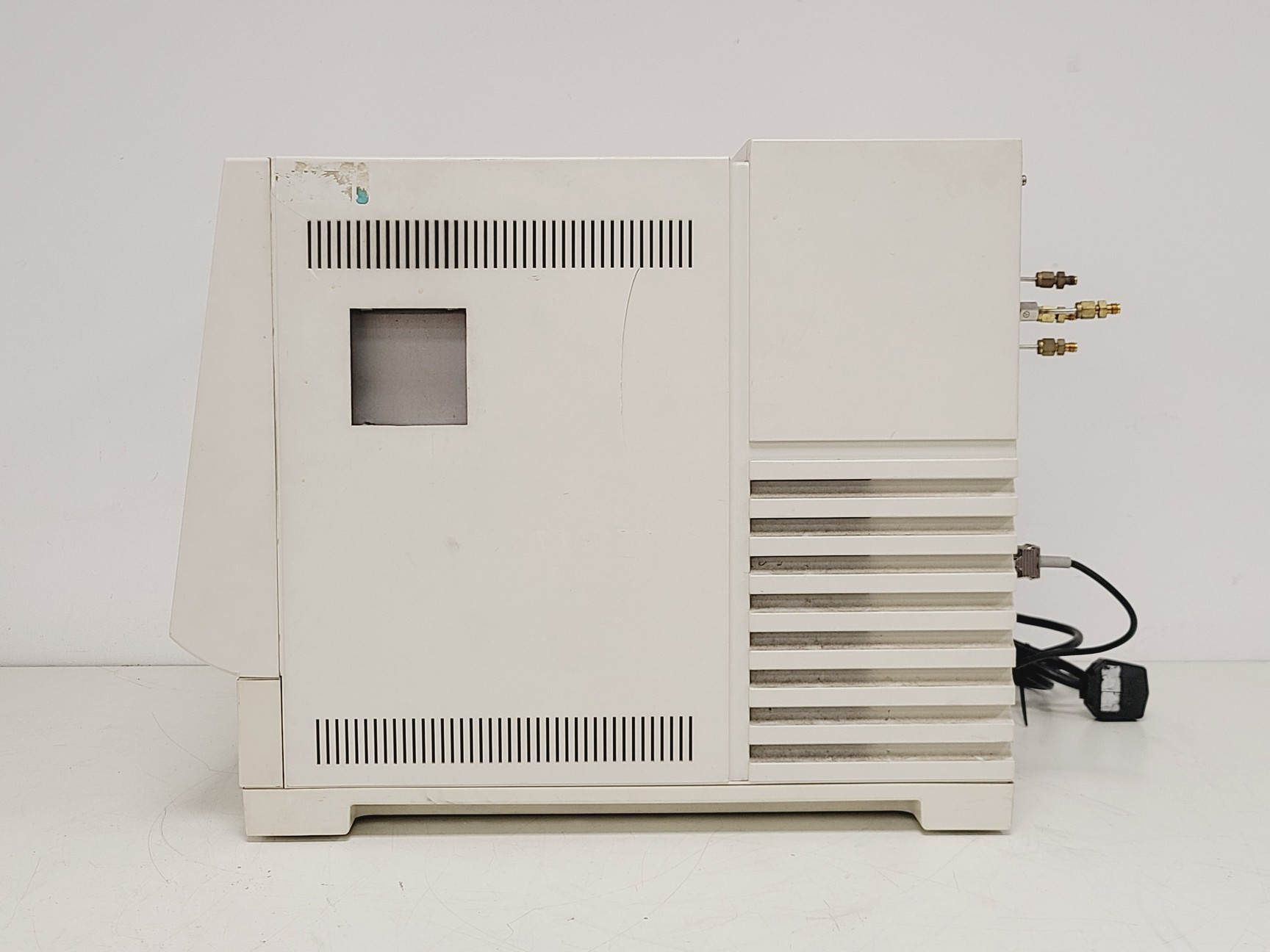 Image of Shimadzu GC-2010 Gas Chromatograph