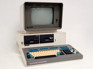 Image of Perkin Elmer 3500 Infared Data Station w/ Perkin Elmer Keyboard & Monitor
