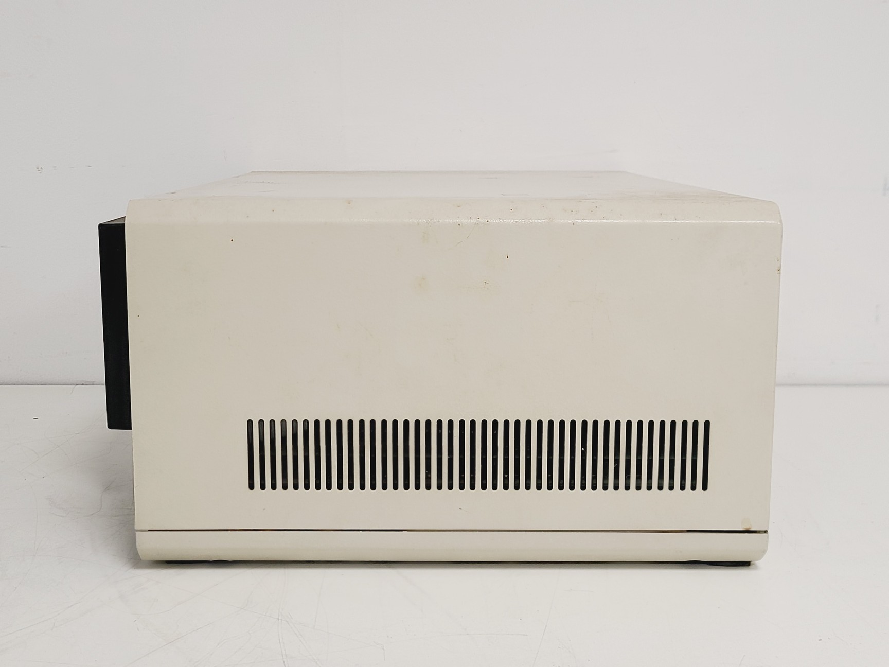 Image of Perkin Elmer 3500 Infared Data Station w/ Perkin Elmer Keyboard & Monitor