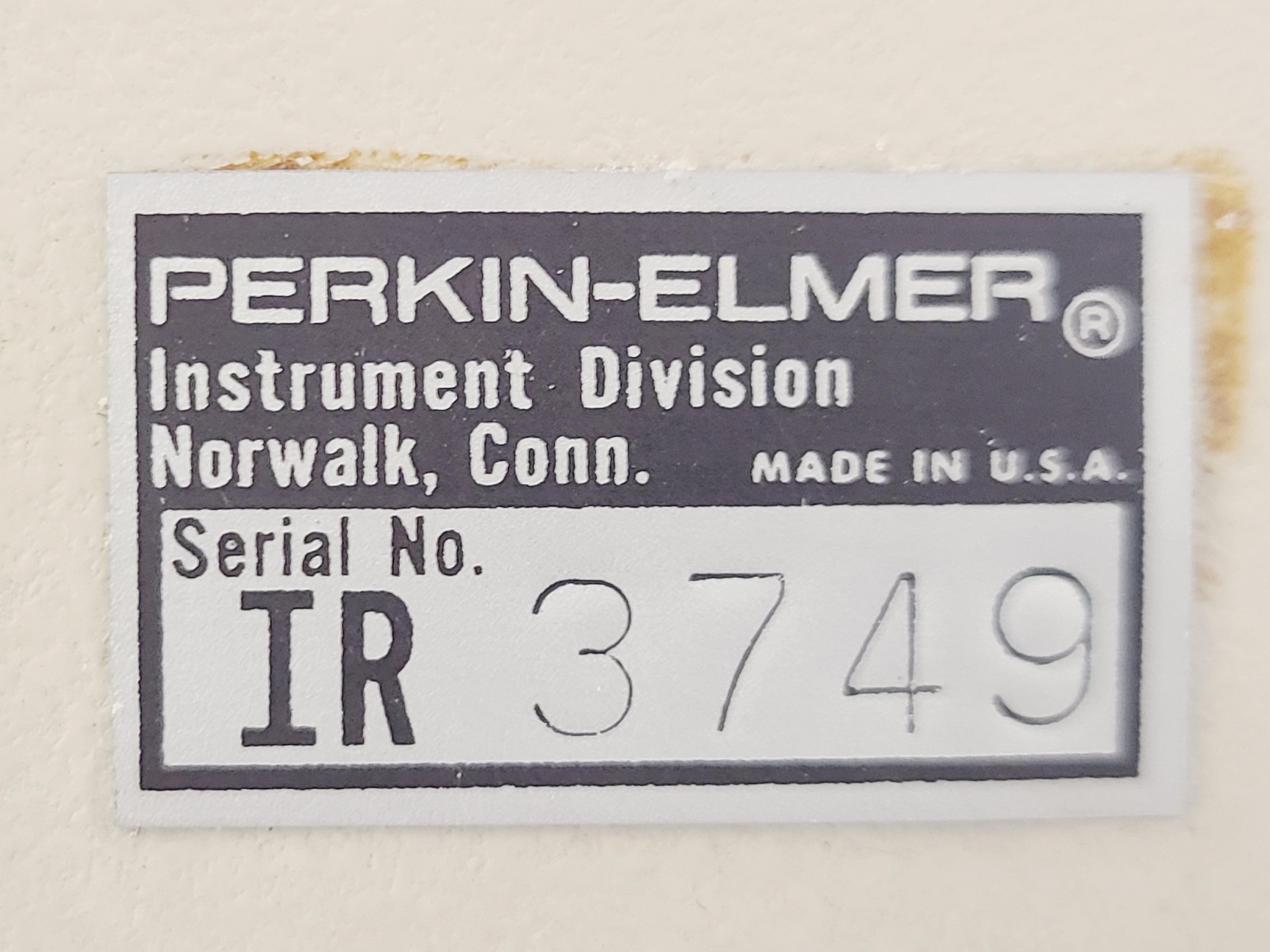 Image of Perkin Elmer 3500 Infared Data Station w/ Perkin Elmer Keyboard & Monitor