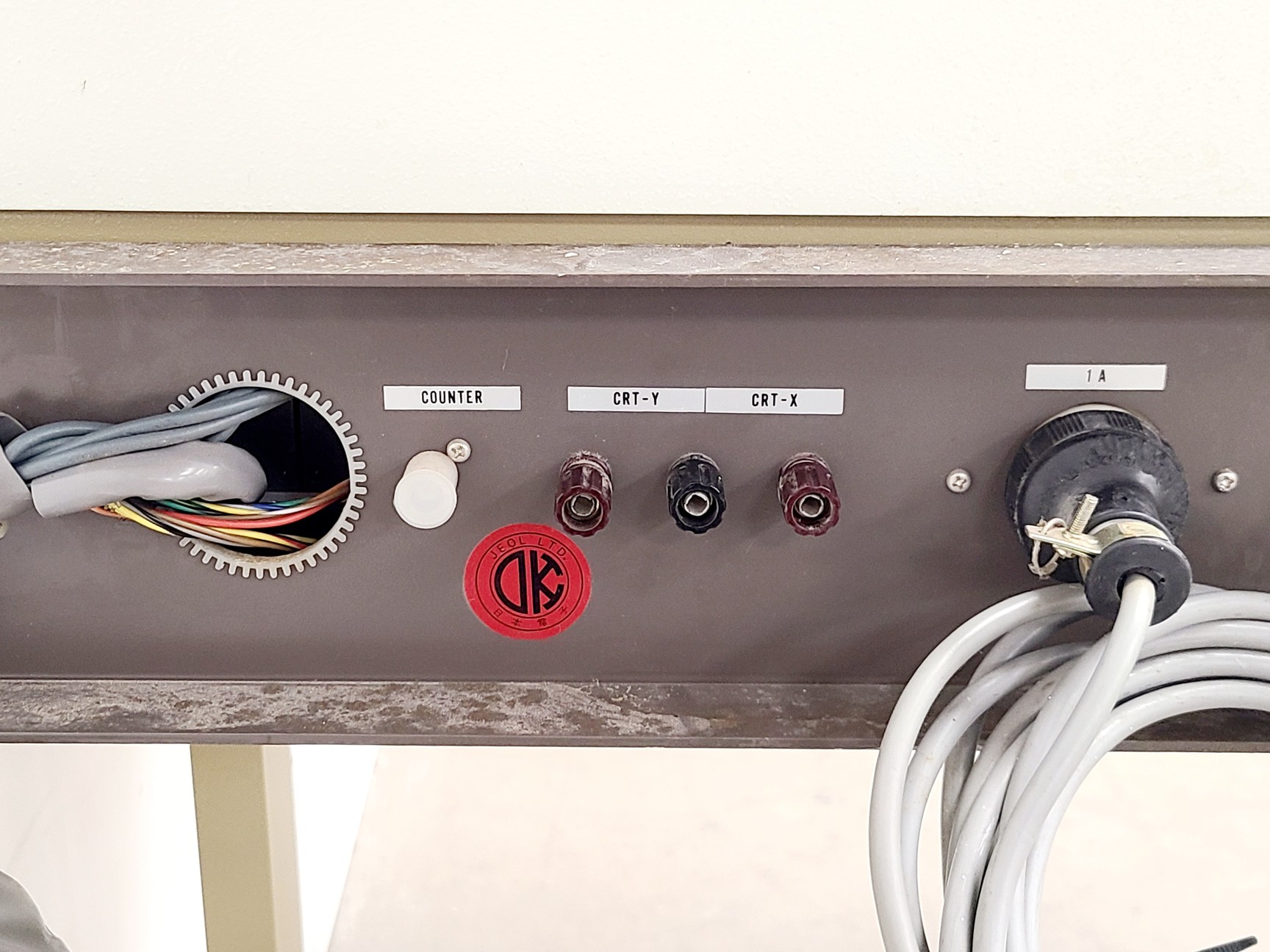 Image of JEOL JNM-PMX60si NMR Spectrometer