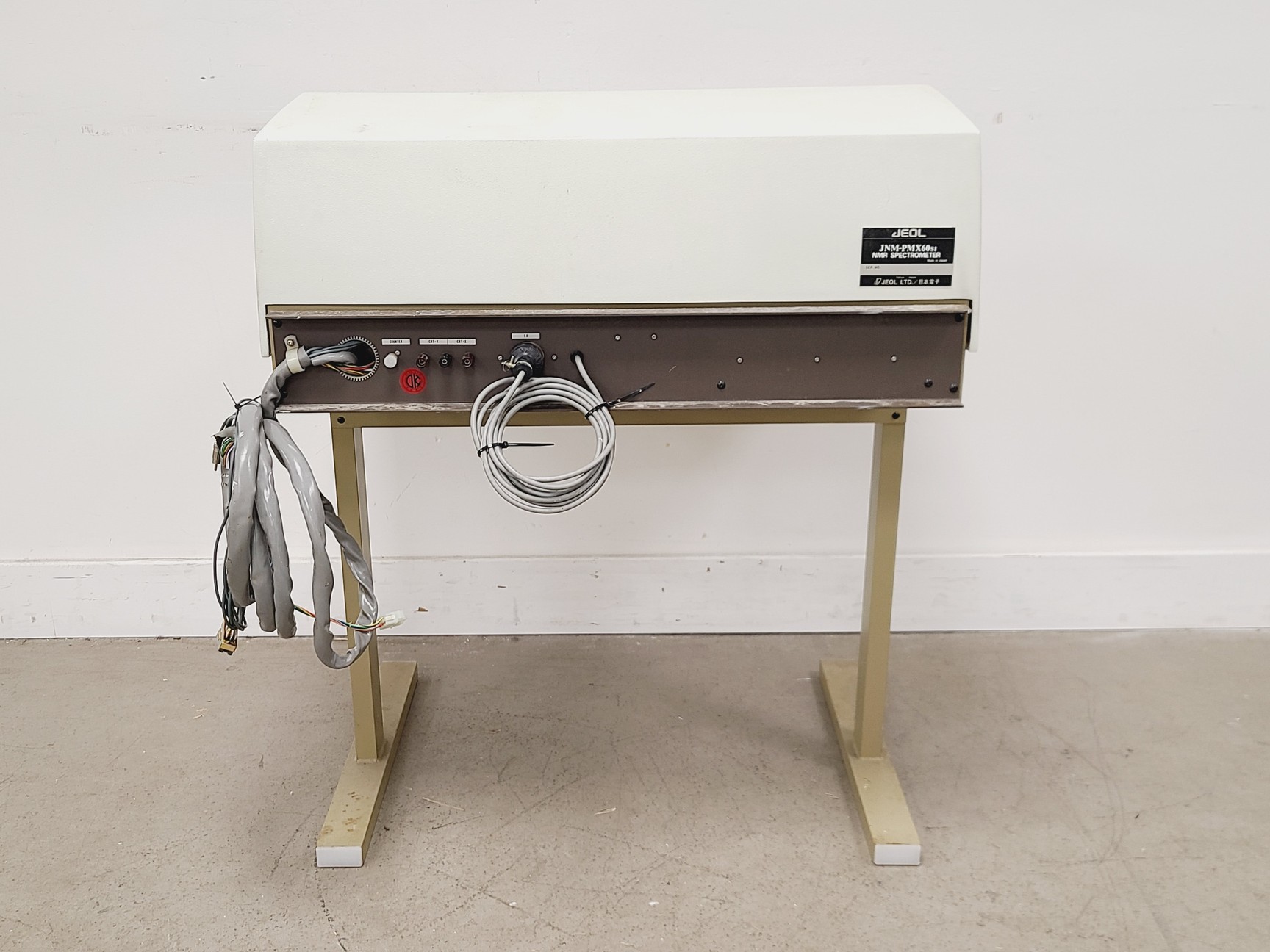 Image of JEOL JNM-PMX60si NMR Spectrometer