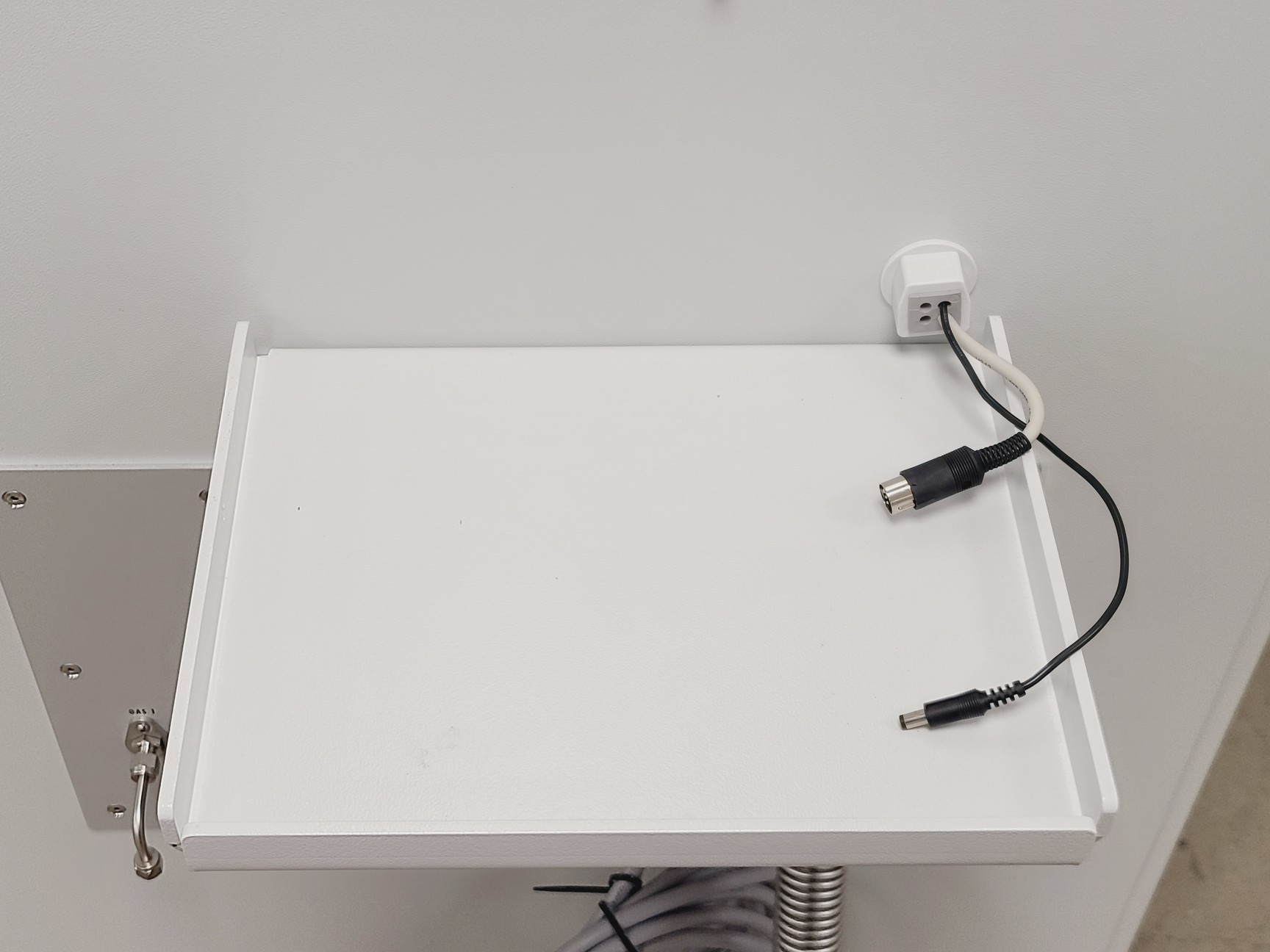 Image of Diener Pico Plasma System with Leybold D16BCS Pump & Accessories